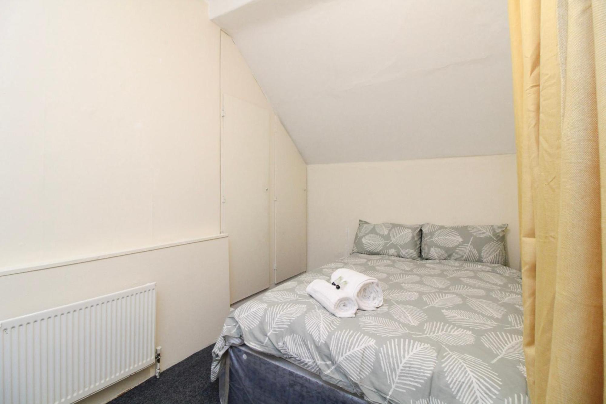Room 4 Mayflower Road Guest House Southampton Buitenkant foto