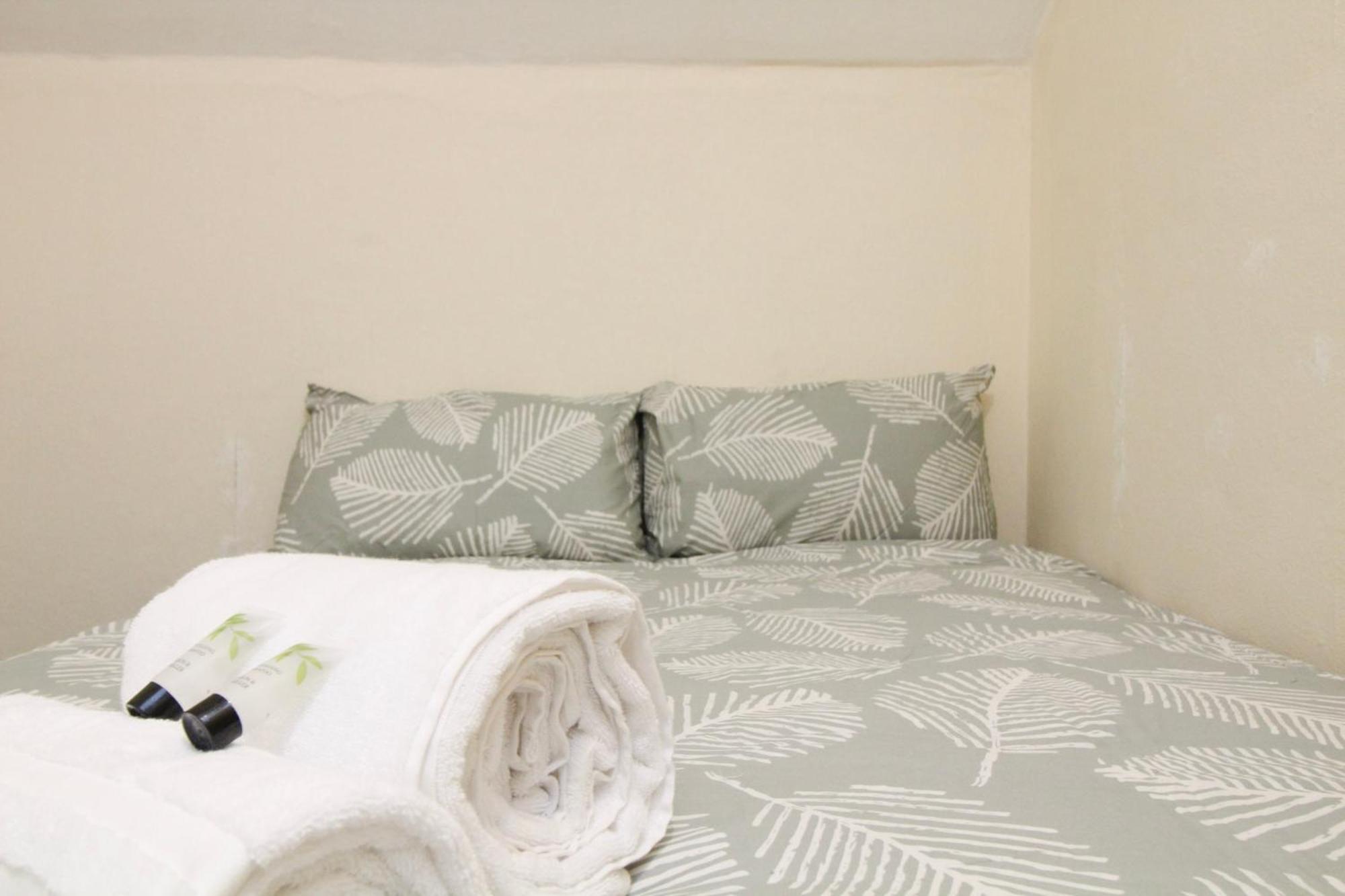 Room 4 Mayflower Road Guest House Southampton Buitenkant foto